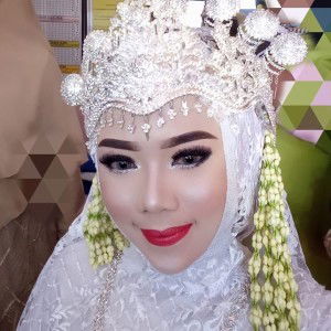 Monicha Dinda profile icon