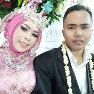 Reni Nurinda profile icon