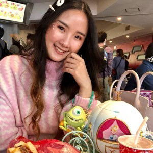 Mel Natnicha profile icon