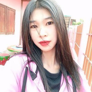 Aom Yupaporn profile icon