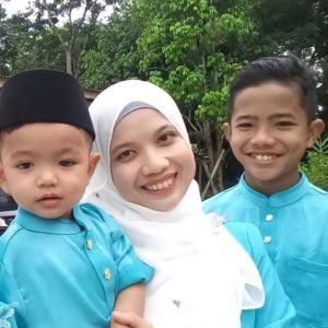 Lieyna Syazrieyna profile icon