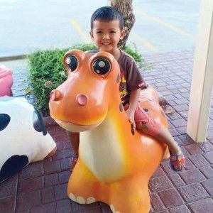 Natrada Poolkhiew profile icon