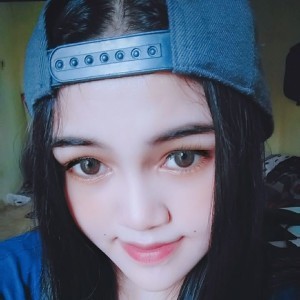 Putri Tata Aulia profile icon