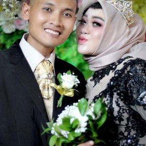 Dewi Puspita profile icon