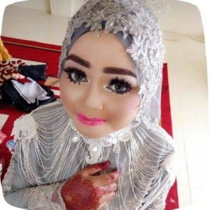 Farah Nazira profile icon