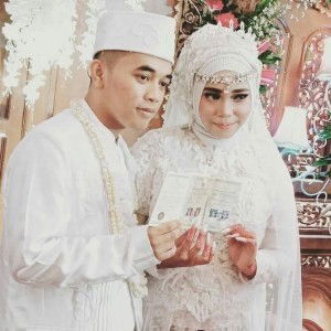 Lanita Dewi Susanti profile icon