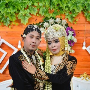 Ayu Safitri profile icon
