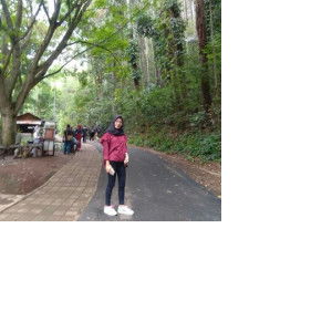 Yulia Okta pertiwi profile icon