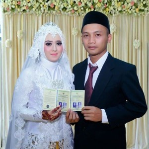 ELiya Maulida profile icon