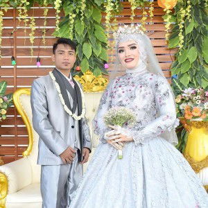 Iqomatul Haq profile icon