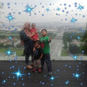 Nurita Nur profile icon