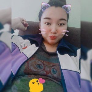 Jenjira Pomfan profile icon