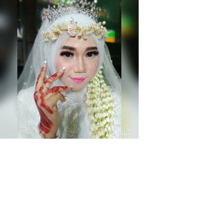 Sri Rahayu profile icon