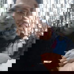 Indah Viona Putri profile icon