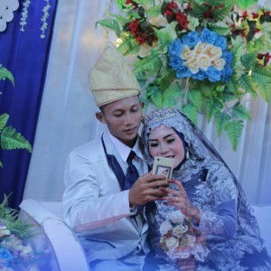 Nia Hermawati profile icon