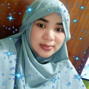 Dewi Warningsih/Azkiyah Khansa Ramadhani profile icon