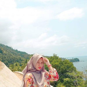 Liana Pratiwi Nurmidin profile icon