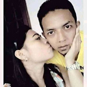 Desy Adam profile icon