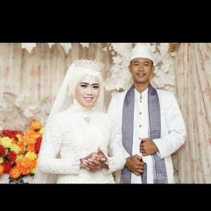 Prapti Juniarti profile icon