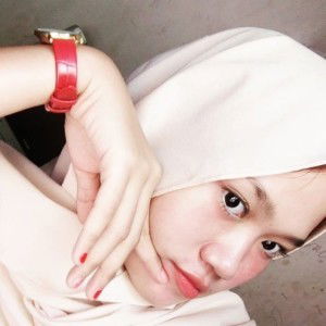 Putri Indah profile icon