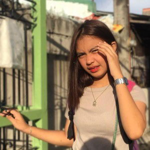 Lyza Martillan profile icon