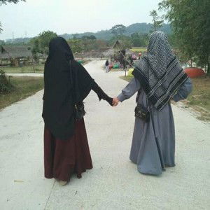 Vina Farhatul Azkia profile icon