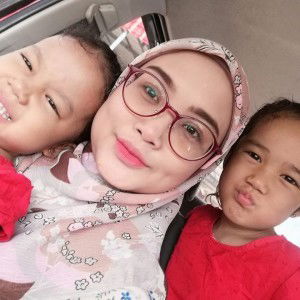 Lyzza Fara profile icon