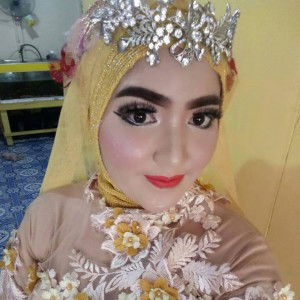 Rini Hairoman profile icon