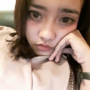 Rizka Nur profile icon