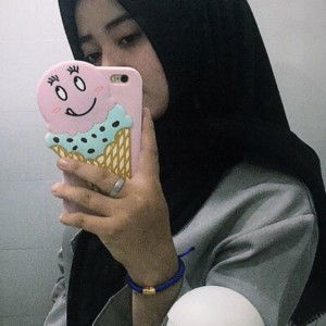 Putri Meishandy profile icon