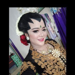 Marina Dian profile icon