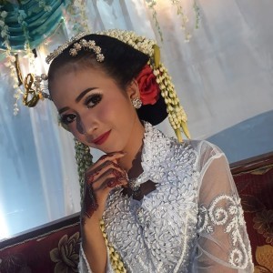 Indaah Widyaaningsiih profile icon