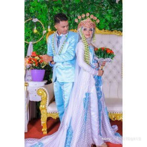 dewi hastuti profile icon