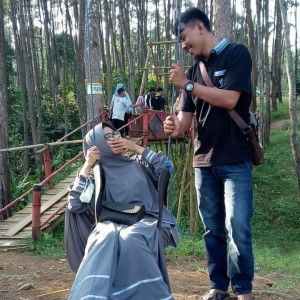 Lusie Ratnasari profile icon