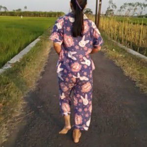 Lili Lomponk profile icon