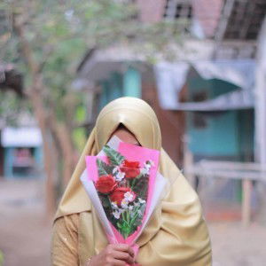 Aini Qurrotul profile icon