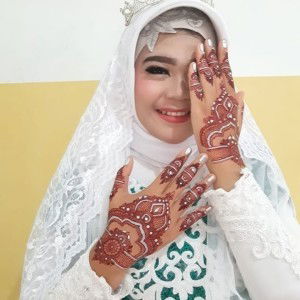 Ayu Cahya profile icon