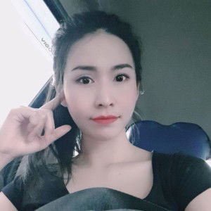 Pin Chompoo Pink profile icon