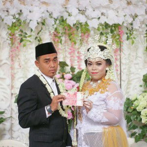 Novita Sari Dewi profile icon