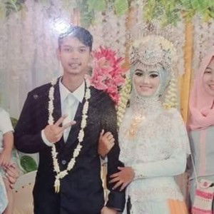 ErNi KurNia Nyonyua'mbhOy profile icon