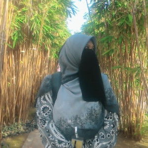 Izzati Jamaluddin profile icon