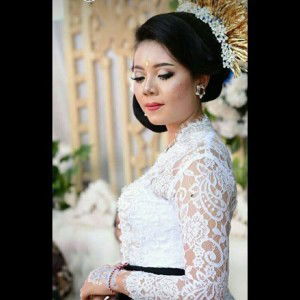 Uma Greci Tiara profile icon