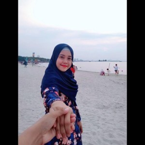 Lestari Wulandari profile icon