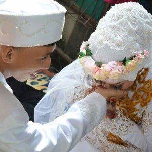 Eva Huzaeva profile icon