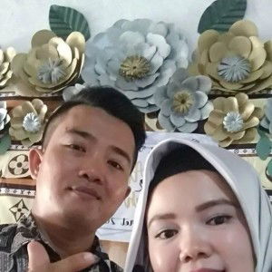 Indah Kuswari profile icon