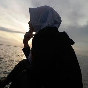 Lely Dwi Lestari profile icon