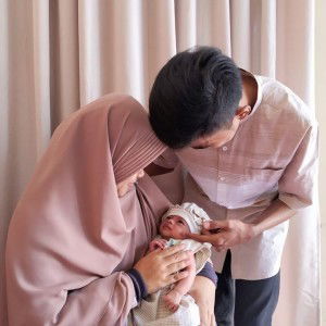 Reni Octaviani profile icon