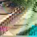 Risqi Wullan Sari profile icon