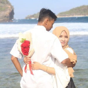 Anggun Larasati profile icon