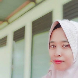 Yolly Riskha Vadhli profile icon